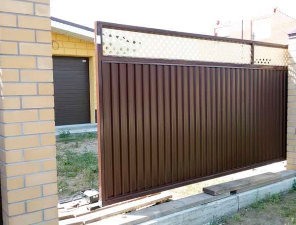 Эстетика и Надежность: Ворота Grand Line для Вашего Дома в Чебаркуле от 36667 руб
